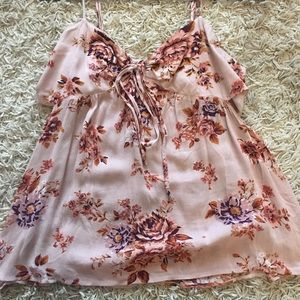 Floral flowy tank top!